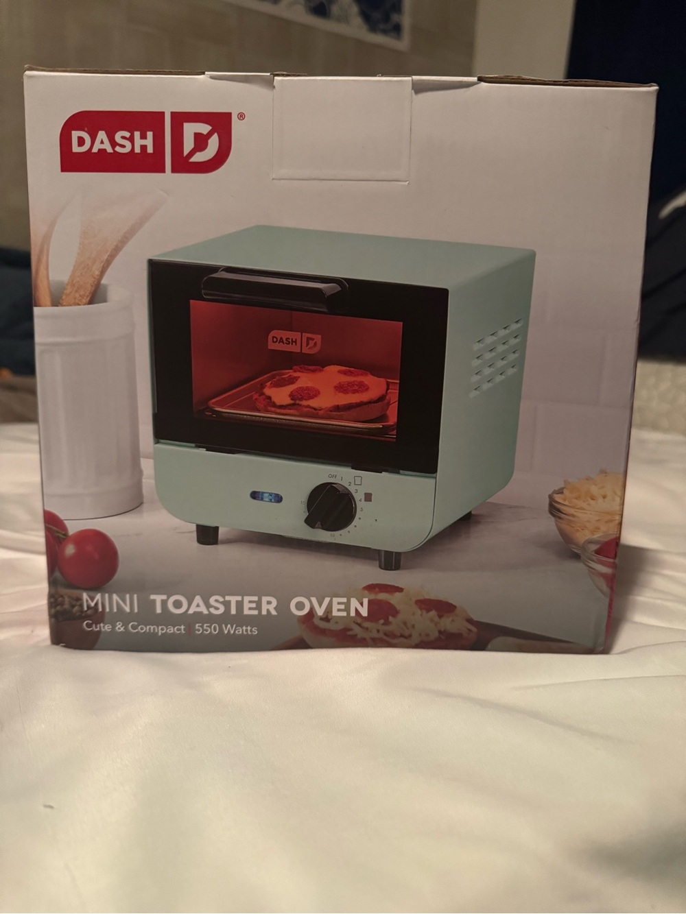 DASH Mini Toaster Oven in Aqua